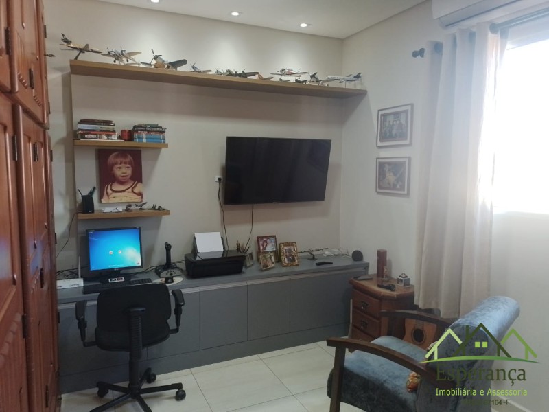 WhatsApp Image 2025-11-18 at 08.34.44.jpeg